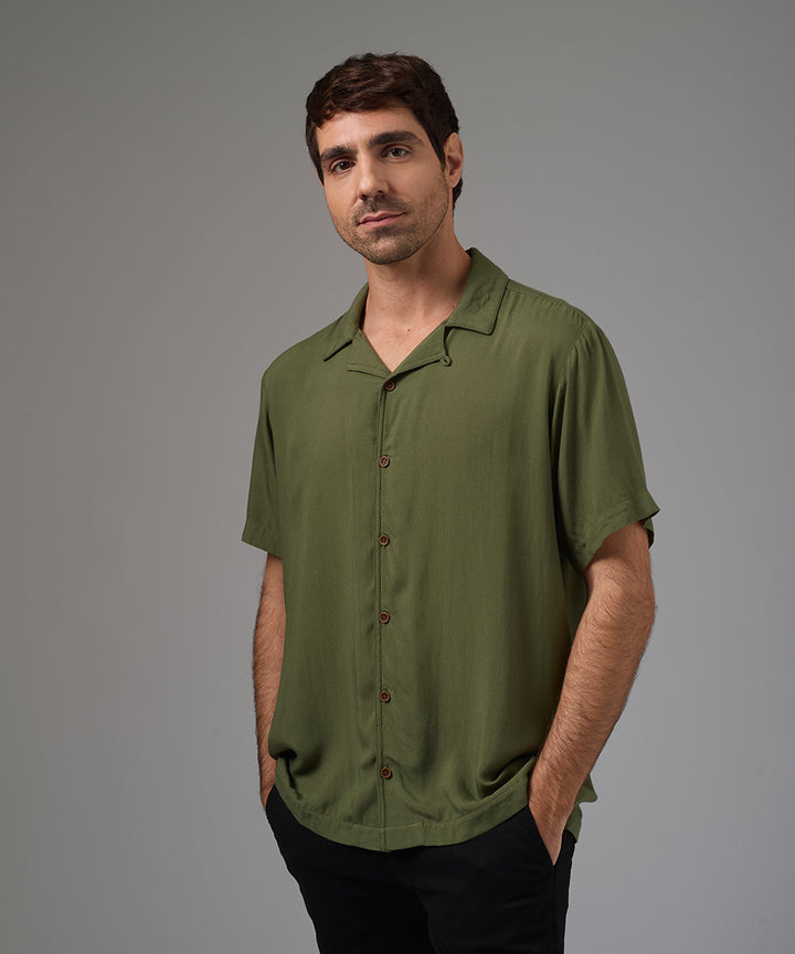 CAMISA MANGA CORTA CUELLO RESORT CLASSIC FIT VERDE PV26