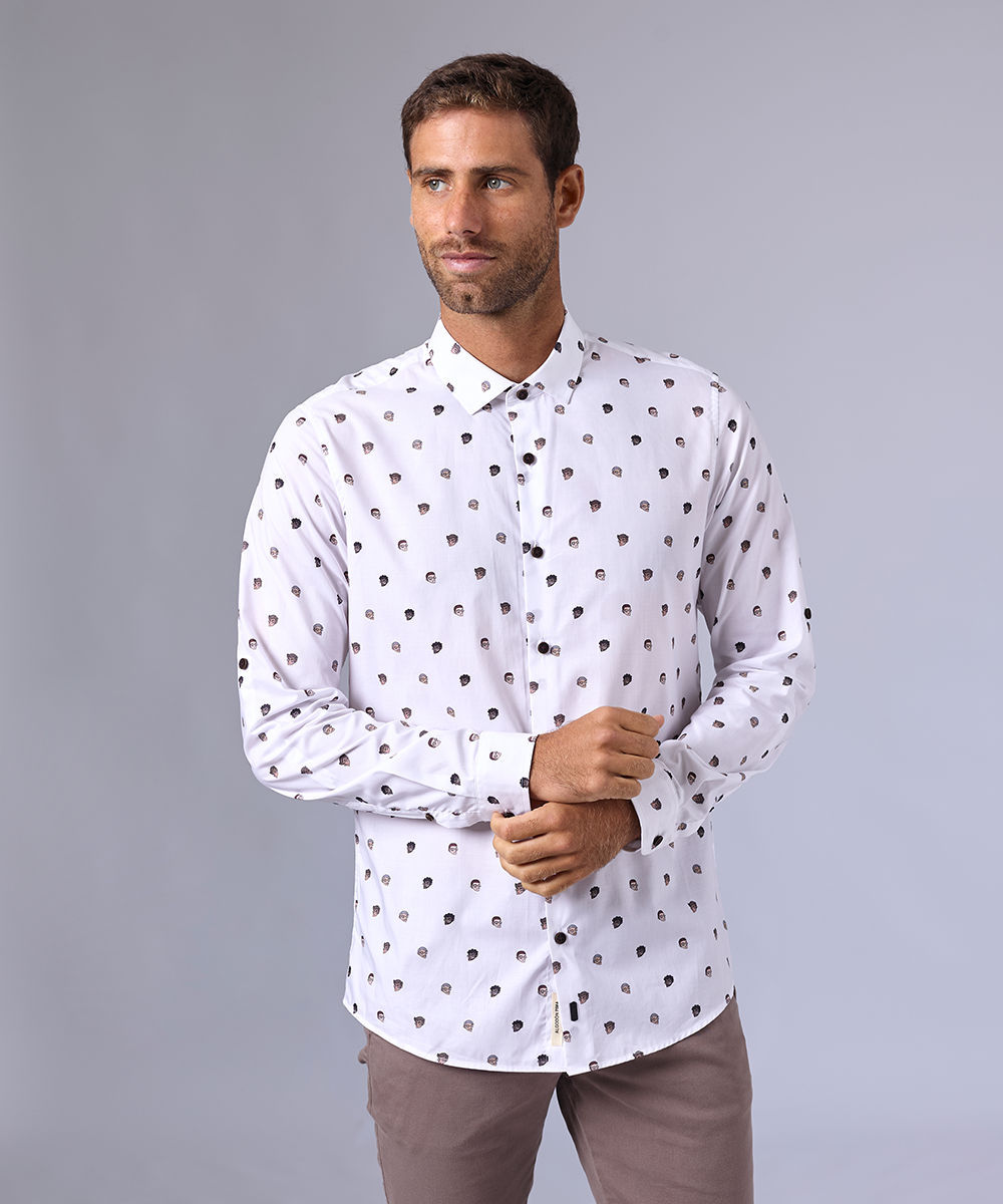 Camisa blanca con estampado shop