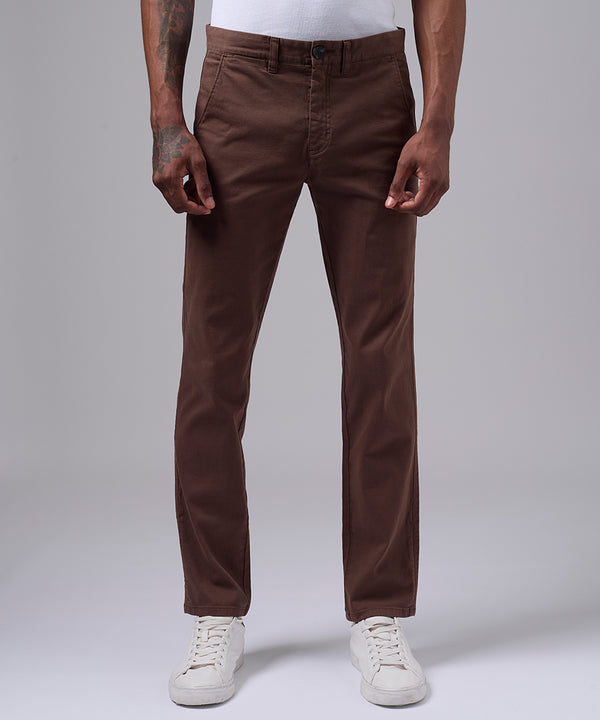 PANTALON DRILL FLAT FRONT SLIM FIT MARRON OI25