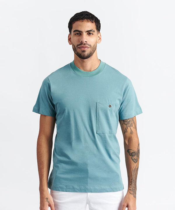 POLO MC JERSEY SOLIDO CON BOLSILLO PV24 VERDE ESMERALDA - MBO