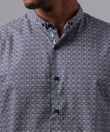 CAMISA MANGA LARGA CUELLO MICRO BUTTON DOWN CLASSIC FIT AZUL ESTAMPADO OI25