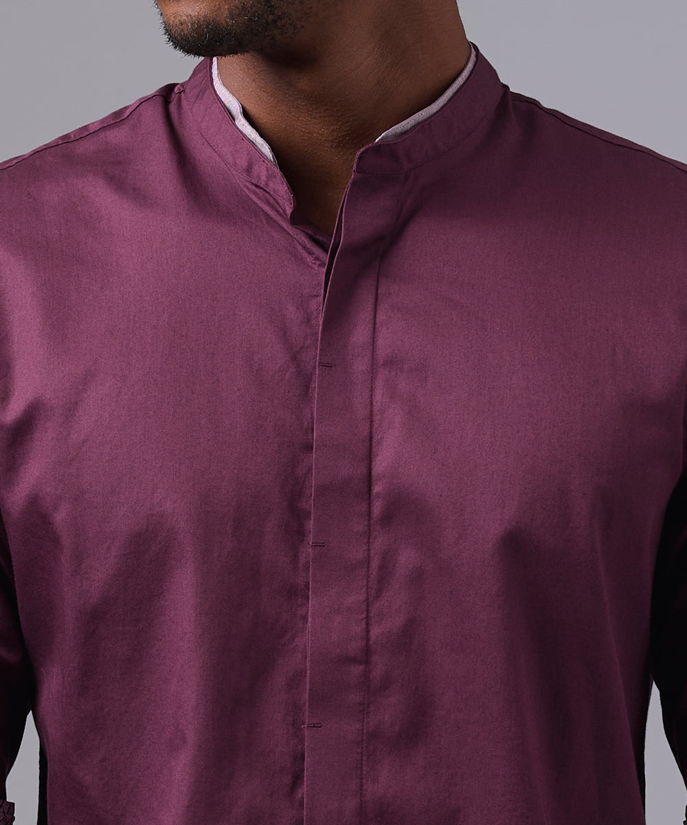CAMISA MANGA LARGA CUELLO NERU DESMONTABLE CLASSIC FIT GUINDA OI25