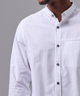 CAMISA MANGA LARGA SEERSUCKER TWISTED COLLAR CLASSIC FIT BLANCO OI25