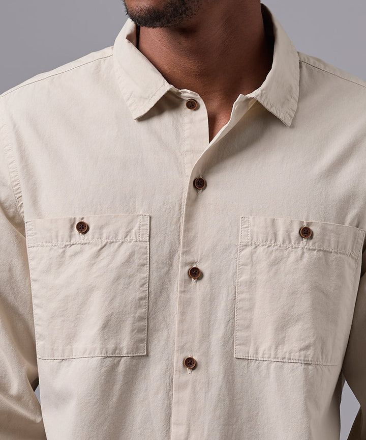 CAMISA MANGA LARGA TAFETA DOBLE BOLSILLO CLASSIC FIT HUESO OI25