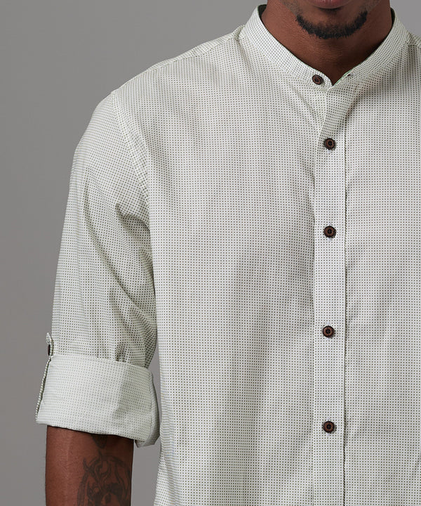 CAMISA MANGA LARGA CUELLO NERU ROLL UP SLIM FIT BLANCO ESTAMPADO OI25