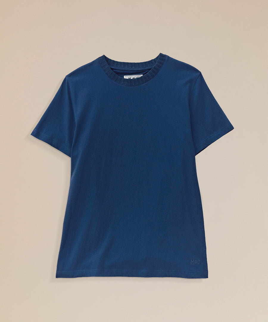 Polo Jersey Cuello Rectilíneo con Bordado