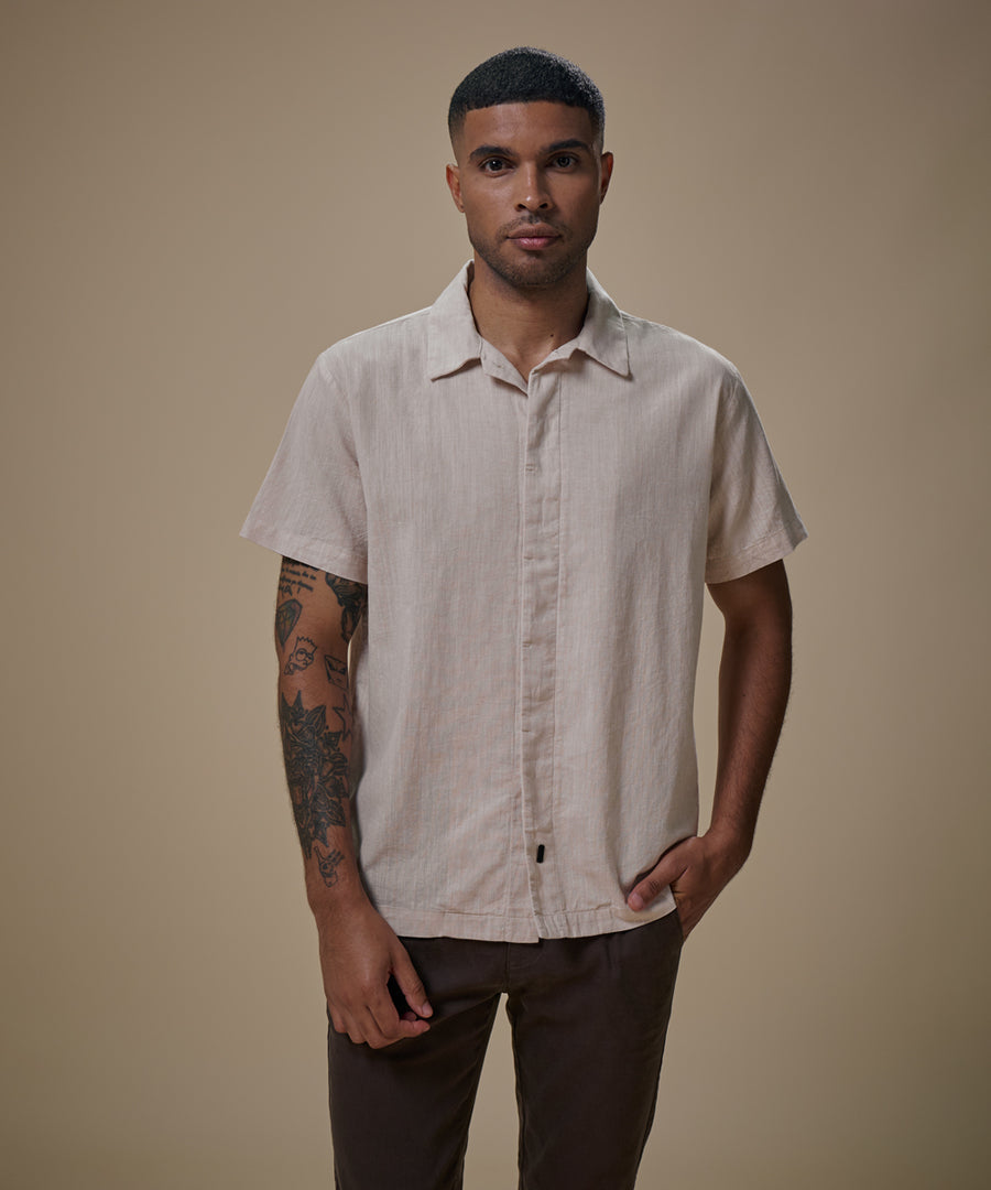 Camisa Look Lino Cuello Spread Pechera Oculta