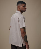 Camisa Look Lino Cuello Spread Pechera Oculta