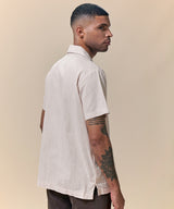 Camisa Look Lino Cuello Spread Pechera Oculta