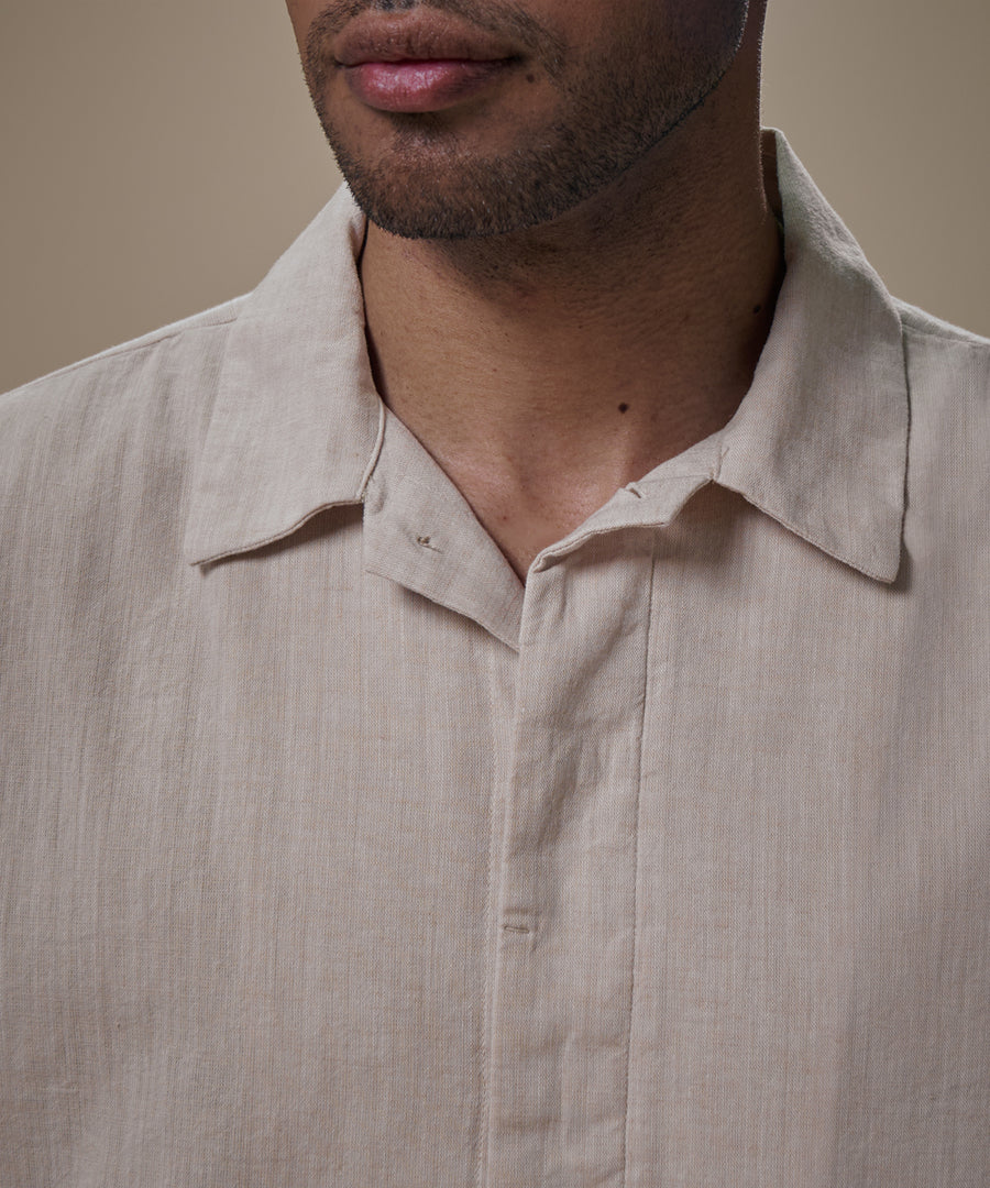 Camisa Look Lino Cuello Spread Pechera Oculta