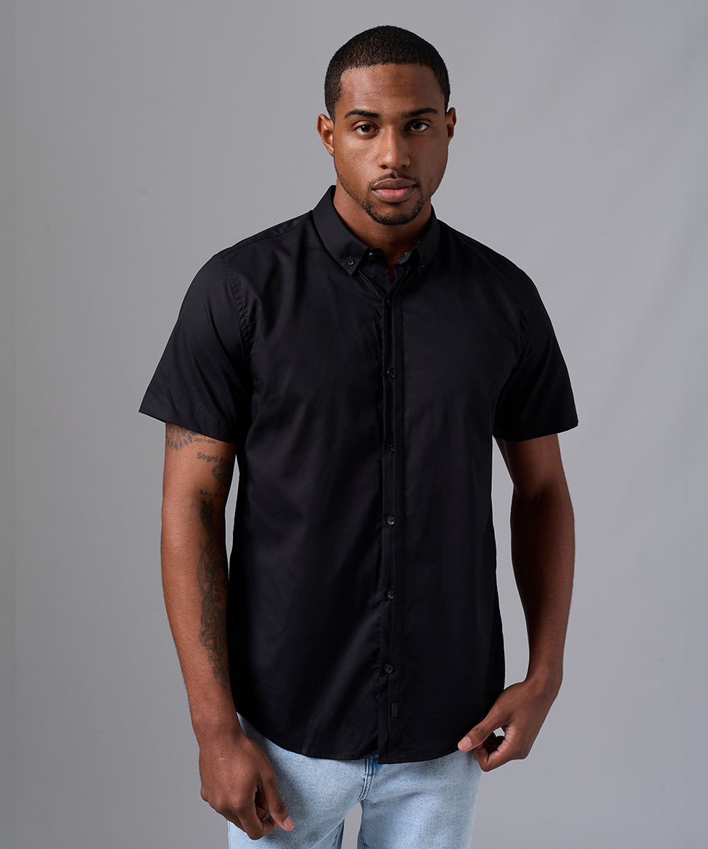 CAMISA MANGA CORTA CASUAL PECHERA SEMI ESCONDIDA CLASSIC FIT NEGRO PV25