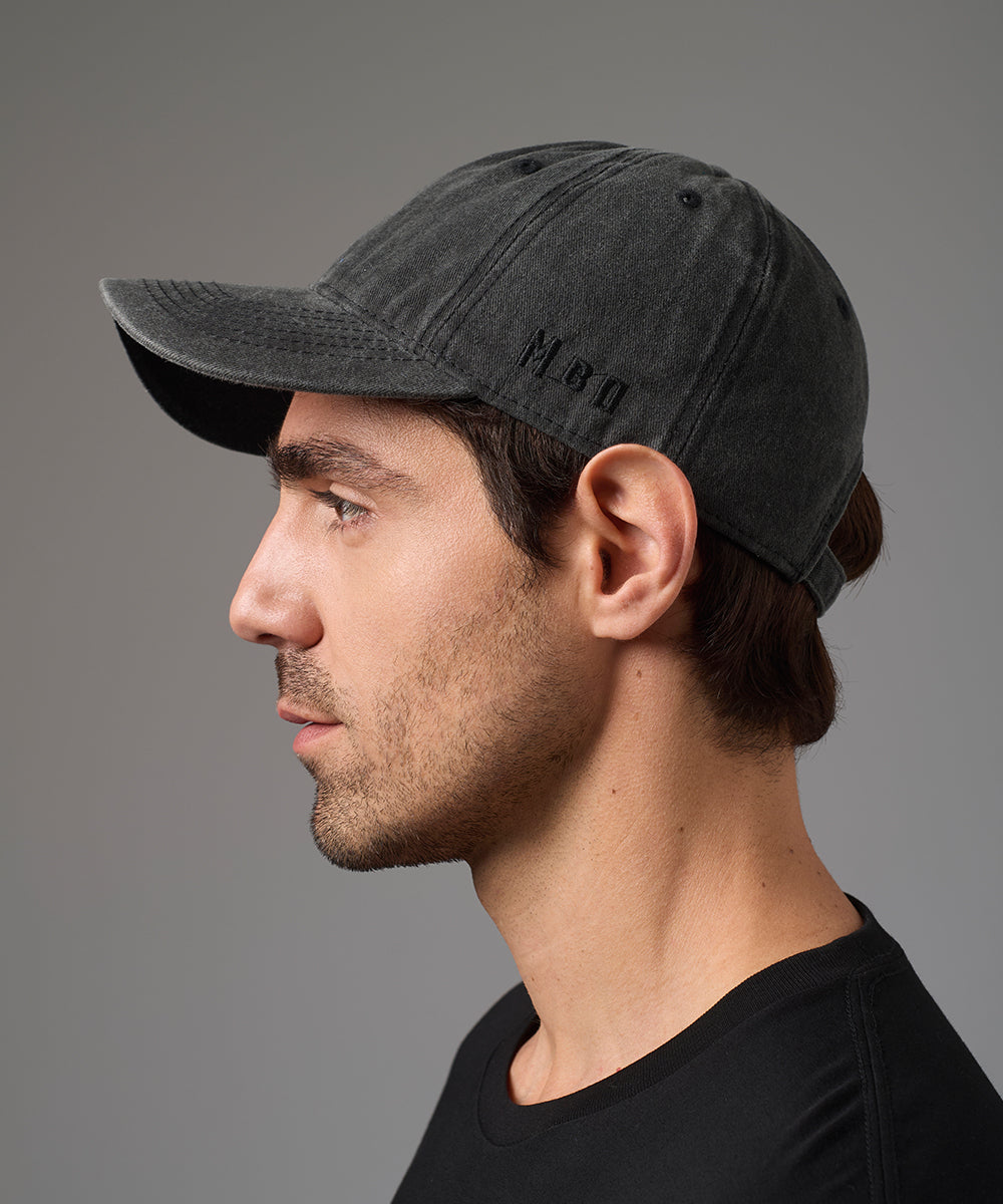 GORRA CON VISERA NEGRO