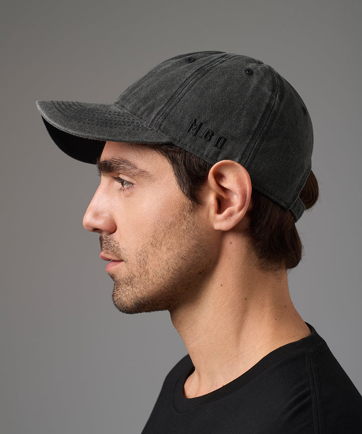 GORRA CON VISERA NEGRO