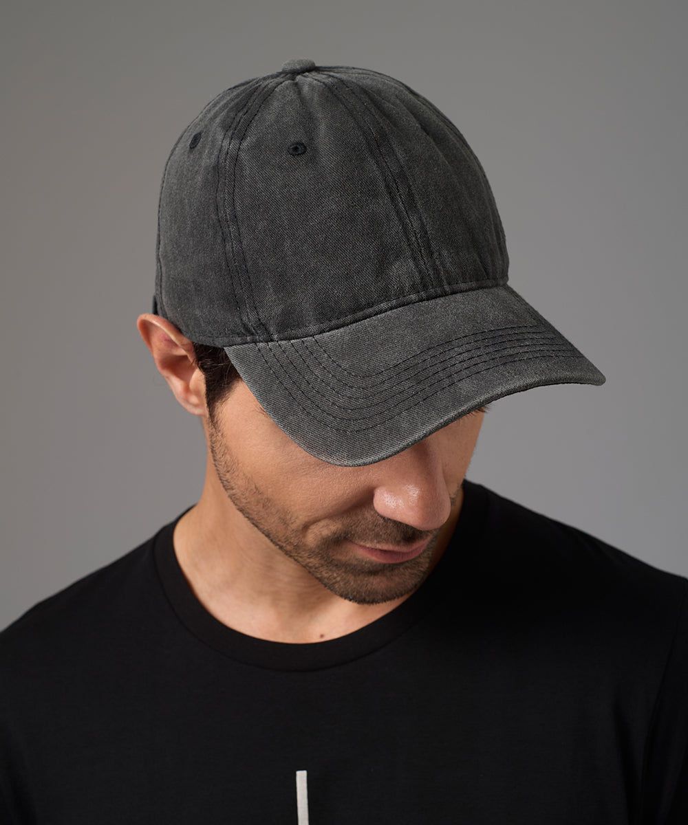 GORRA CON VISERA NEGRO