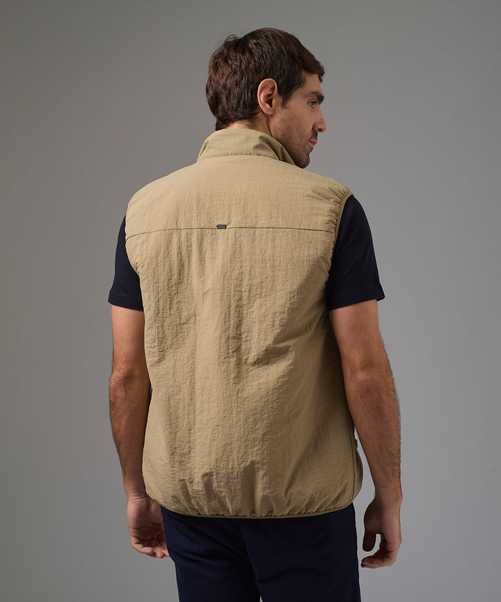 CHALECO IMPERMEABLE LIGERO BEIGE PV26
