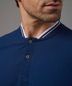 POLO MANGA CORTA PIQUE CUELLO NERU RECTILINEO AZUL MARINO PV26