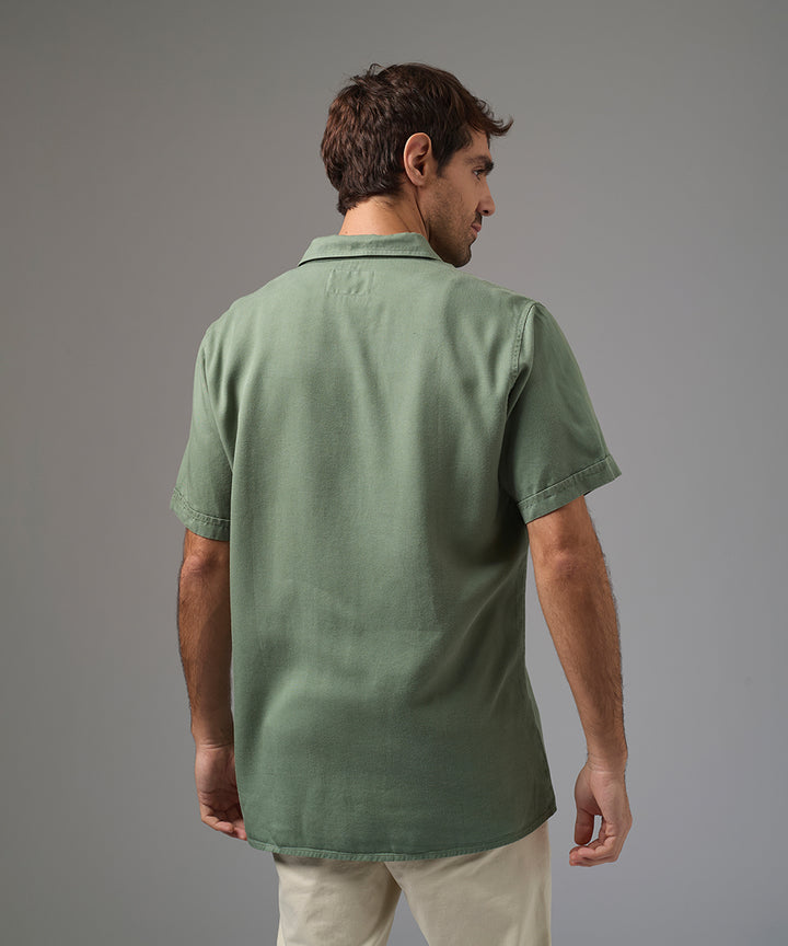 CAMISA MANGA CORTA TENCEL CUELLO SPREAD CLASSIC FIT VERDE CLARO PV26