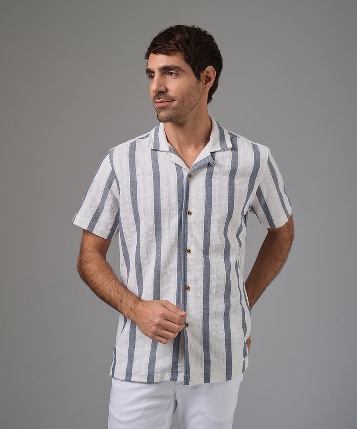 CAMISA MANGA CORTA CALADA CUELLO RESORT CLASSIC FIT AZUL PV26