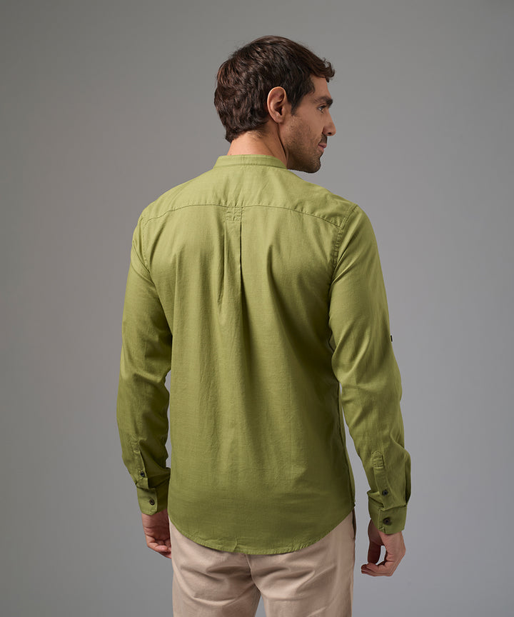 CAMISA MANGA LARGA ROLL UP CASUAL LOOK LINO CR C.NERU CLASSIC FIT VERDE CLARO PV26