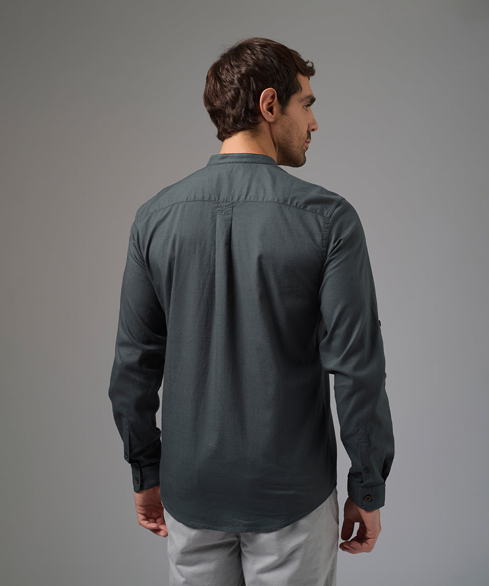 CAMISA MANGA LARGA ROLL UP CASUAL LOOK LINO CR C.NERU CLASSIC FIT PLOMO PV26