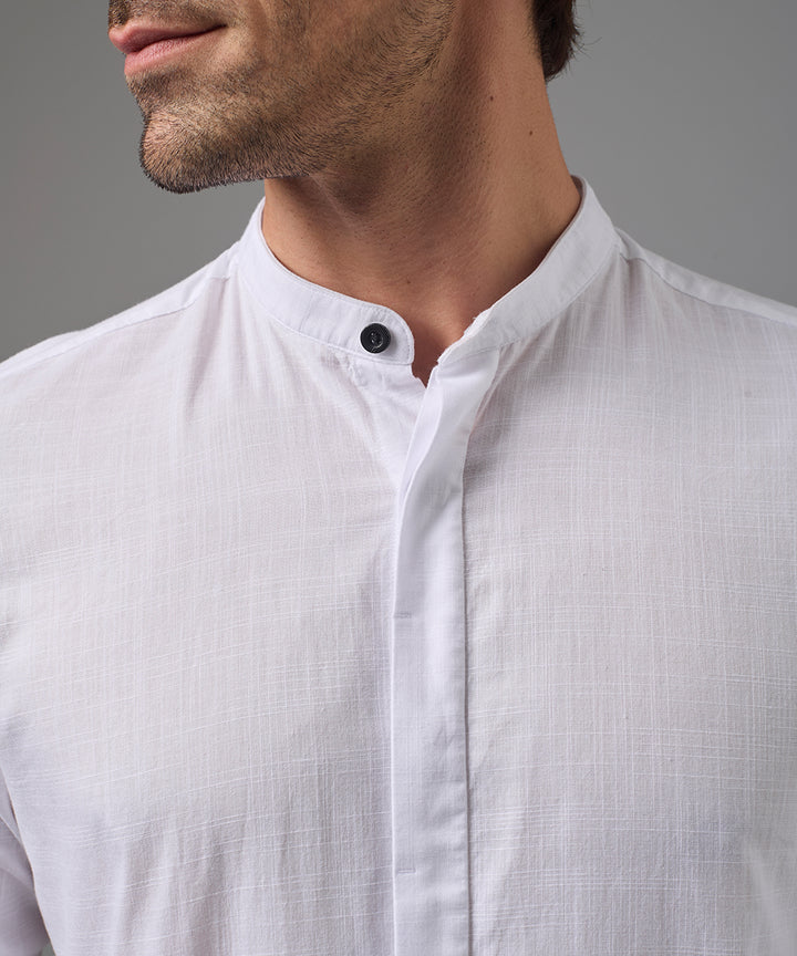 CAMISA MANGA LARGA ROLL UP CASUAL LOOK LINO CR C.NERU CLASSIC FIT BLANCO PV26