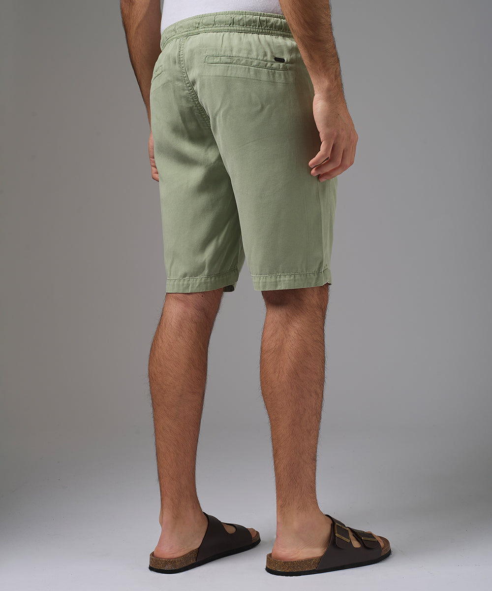 BERMUDA TENCEL CON ELASTICO SLIM FIT VERDE CLARO PV26