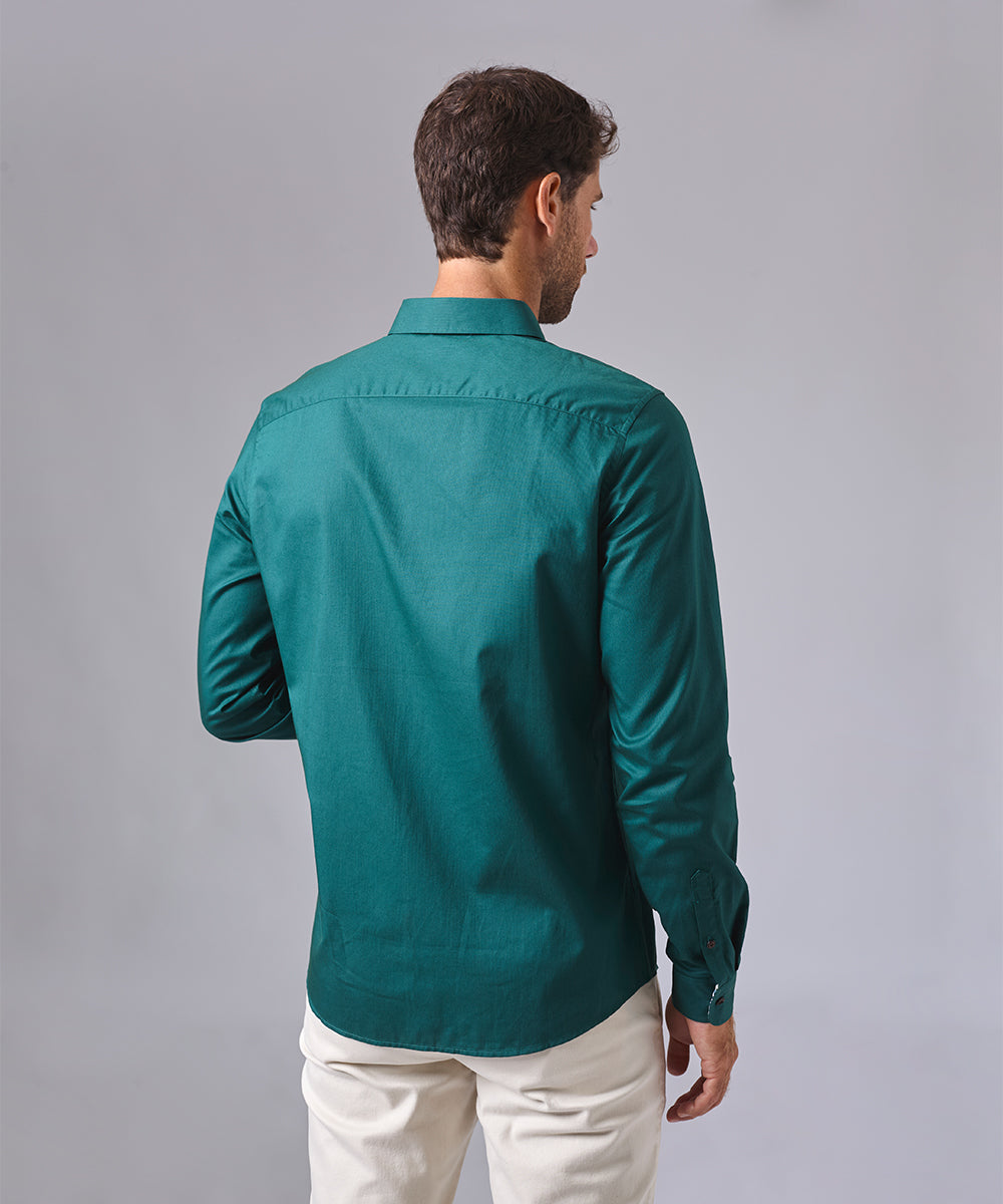 CAMISA MANGA LARGA PECHERA OJAL CLASSIC FIT VERDE BOTELLA OI24