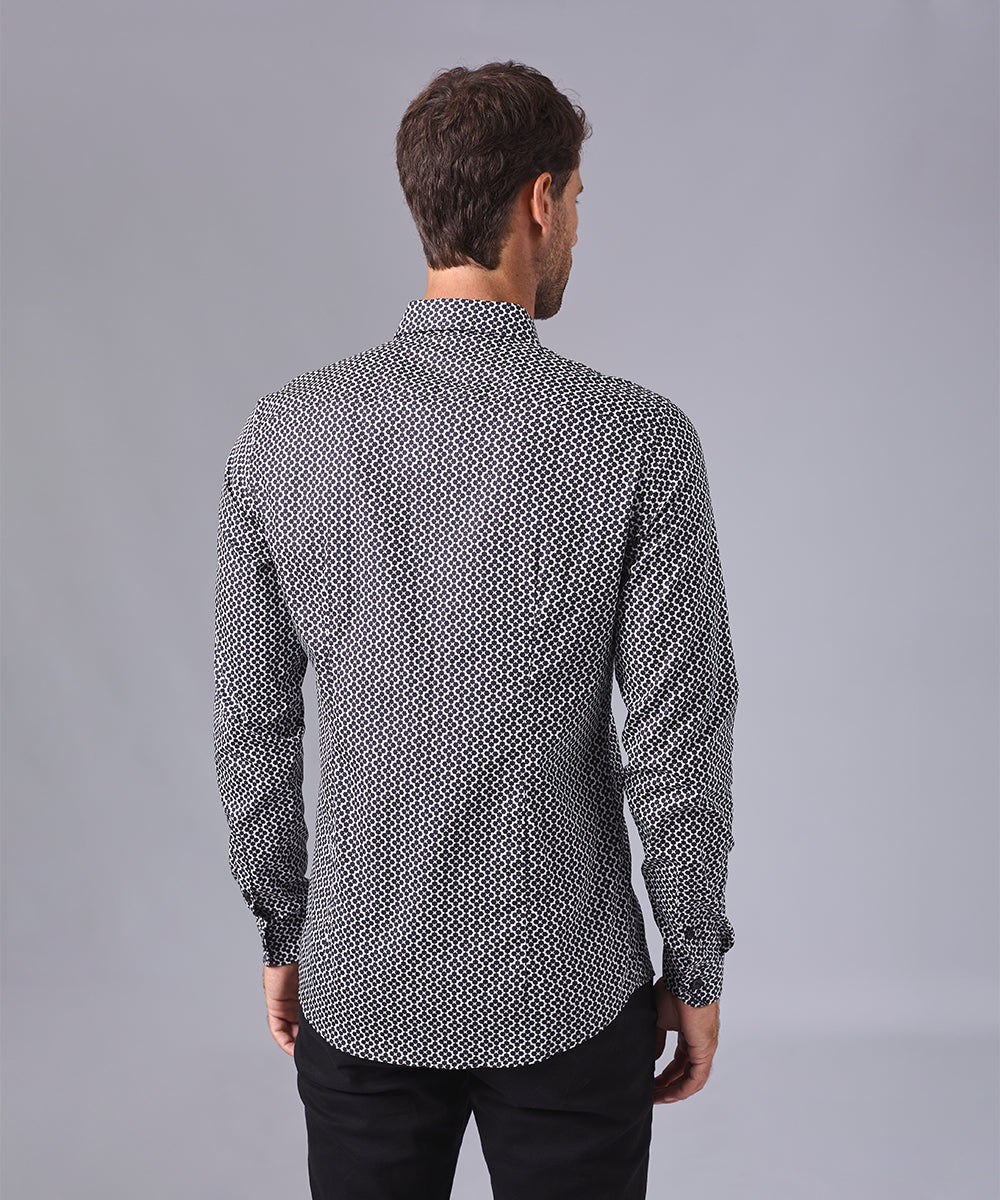 CAMISA MANGA LARGA CUELLO NEW BUTTON DWON SLIM FIT BLANCO ESTAMPADO OI24
