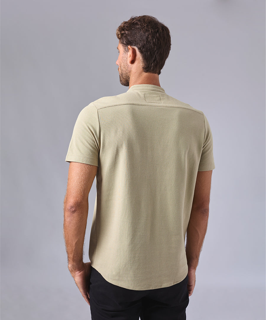 POLO MANGA CORTA PIQUE CUELLO NERÚ VERDE OLIVO OI24