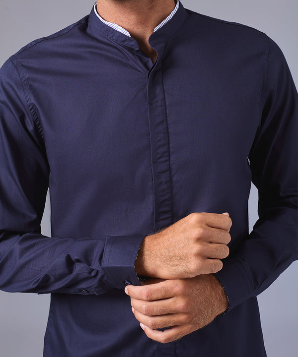 CAMISA MANGA LARGA CUELLO NERU DESMONTABLE CLASSIC FIT AZUL MARINO OI24