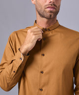 CAMISA MANGA LARGA CUELLO MICRO BUTTONDOWN CLASSIC FIT CANELA OI24