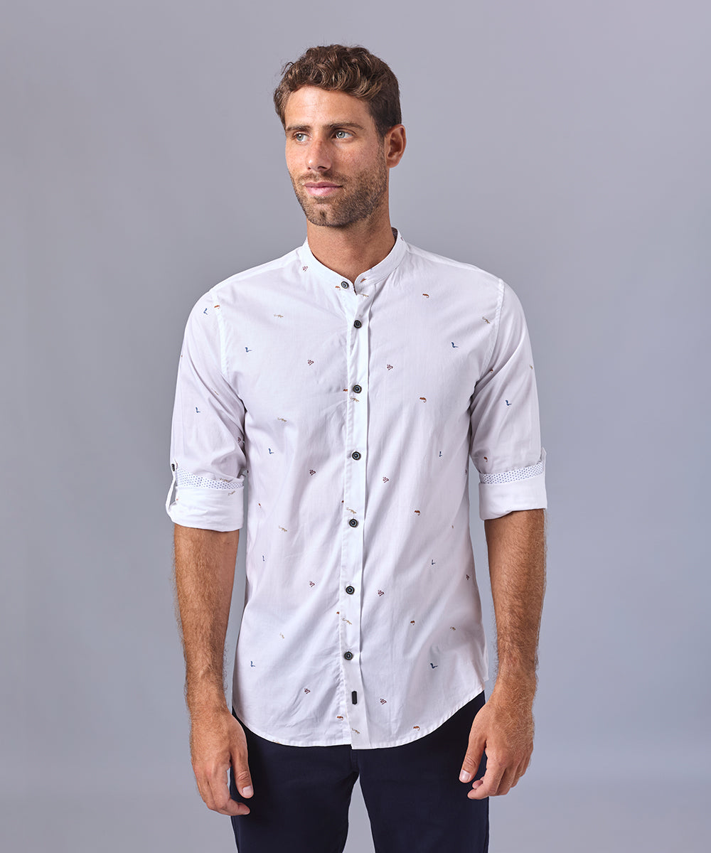 CAMISA MANGA LARGA CUELLO NERU SLIM FIT BLANCO ESTAMPADO OI24
