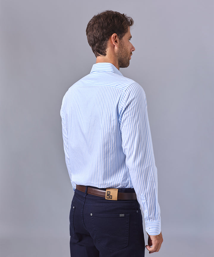 CAMISA MANGA LARGA DE VESTIR C. SPREAD CELESTE C/RAYAS OI24