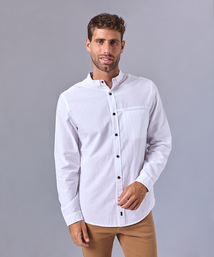 CAMISA MANGA LARGA SEER SUCKER TWISTED COLLAR CLASSIC FIT BLANCO OI24