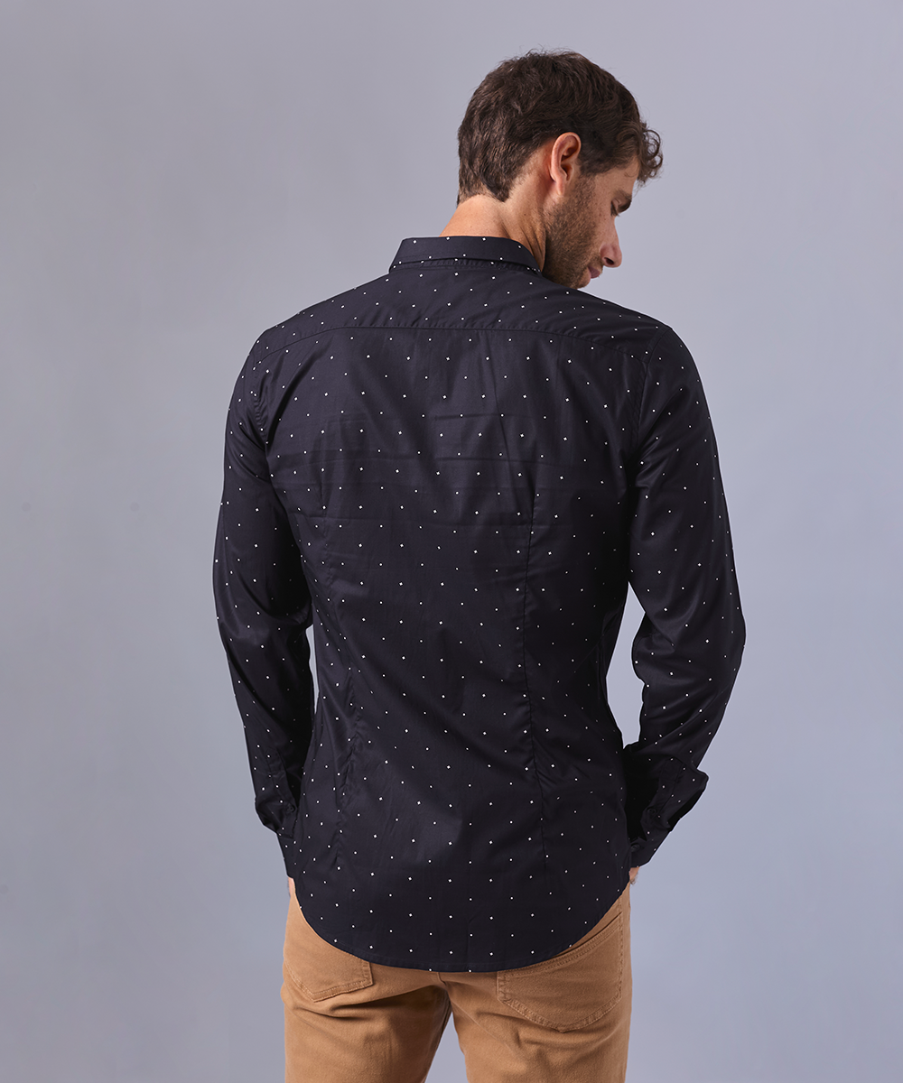 CAMISA MANGA LARGA CUELLO SPREAD SLIM FIT NEGRO ESTAMPADO OI24