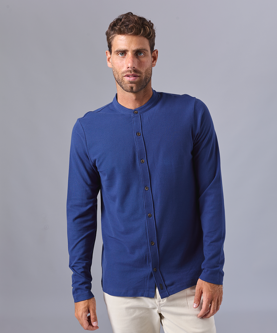 POLO MANGA LARGA PIQUE CUELLO NERÚ AZUL OI24