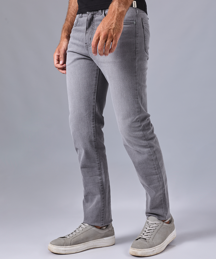 PANTALON DENIM SPANDEX SLIM FIT GRIS OI24
