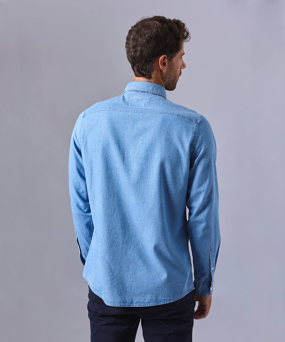 CAMISA MANGA LARGA DENIM CUELLO BUTTON DOWN CLASSIC FIT CELESTE OSCURO OI24