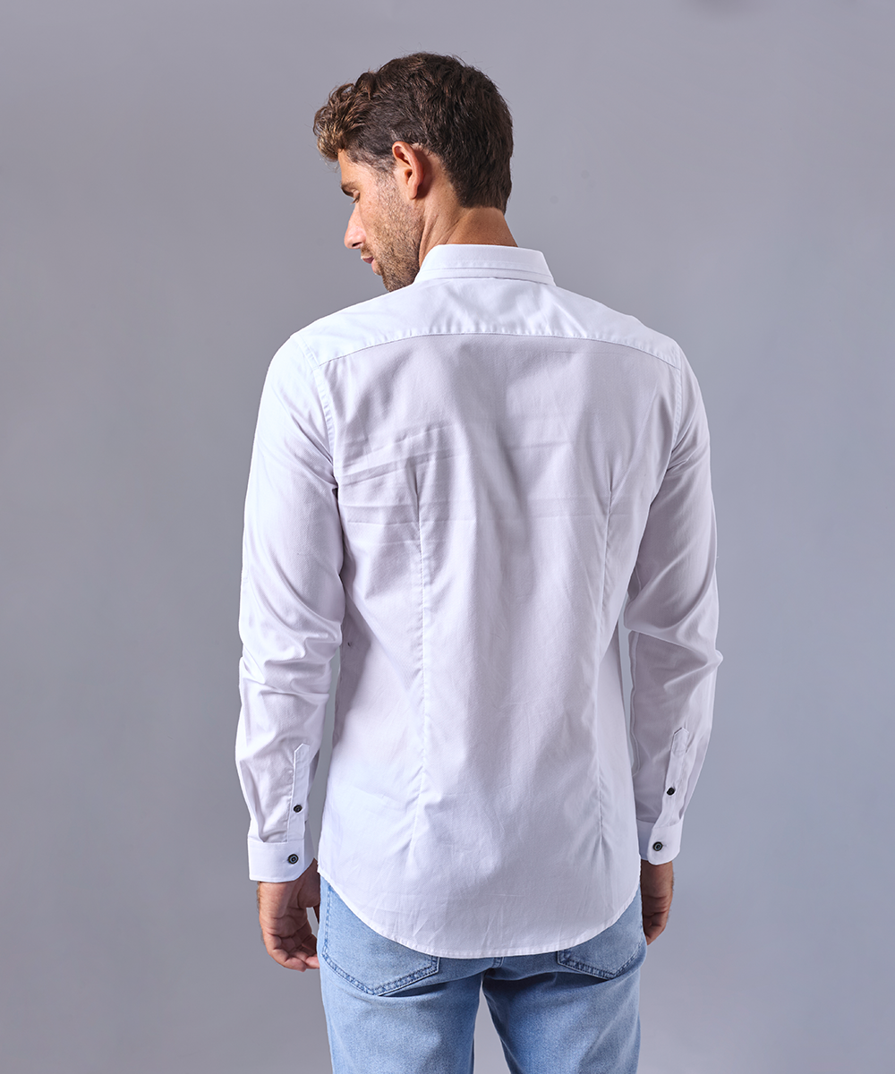 CAMISA MANGA LARGA CUELLO SOLAPA SLIM FIT BLANCO OI24