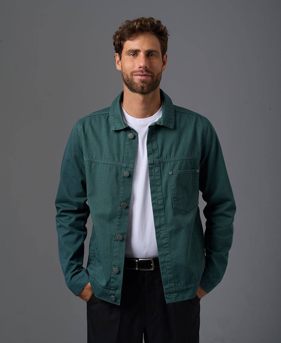 CASACA DENIM SOBRETEÑIDO PECHERA OJAL OI26