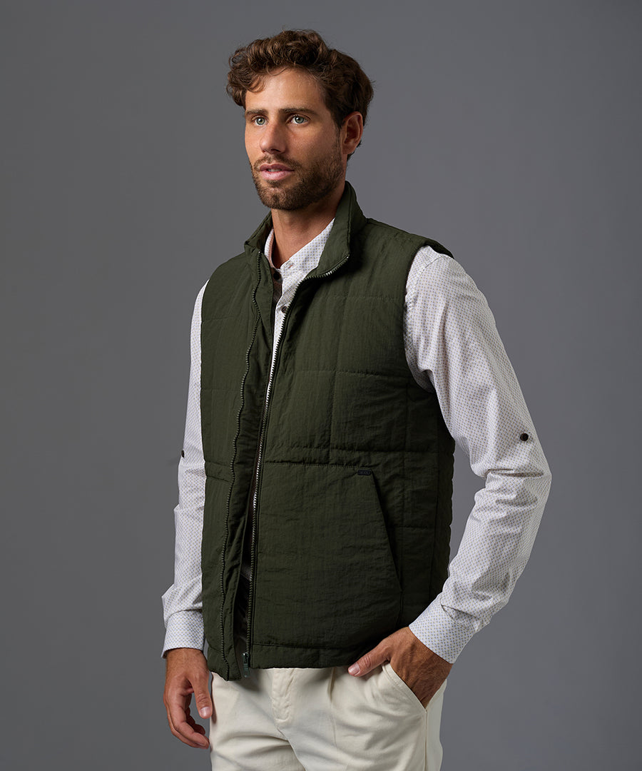 CHALECO IMPERMEABLE CUELLO REGULAR OI26
