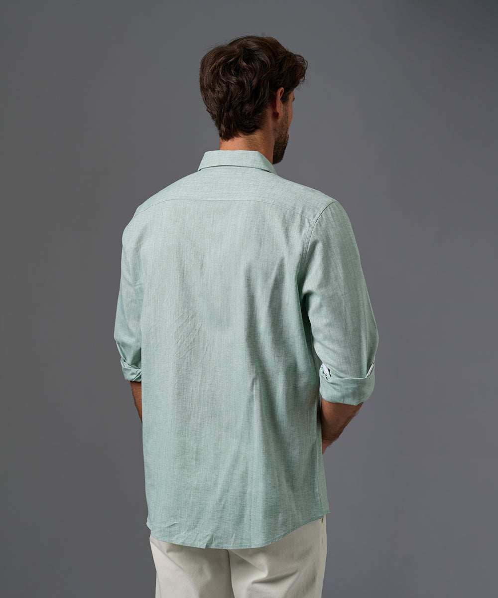 CAMISA MANGA LARGA PECHERA OJAL CLASSIC FIT OI26