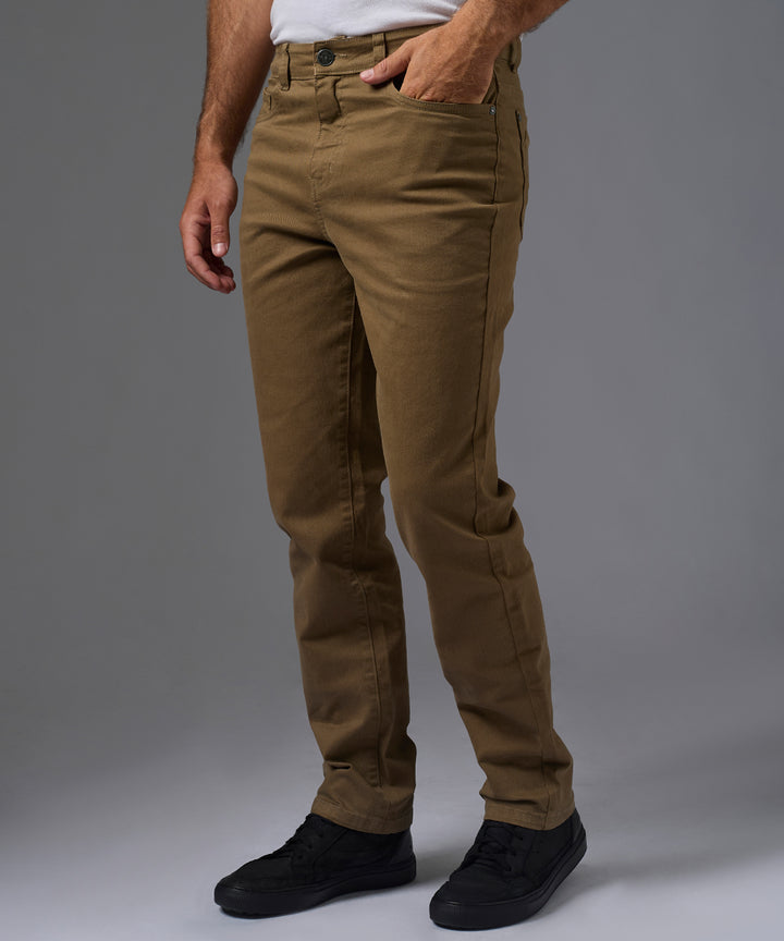 PANTALON DENIM SLIM FIT OI26