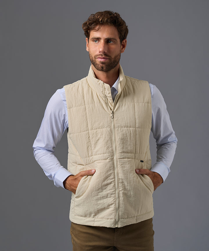 CHALECO IMPERMEABLE CUELLO REGULAR OI26