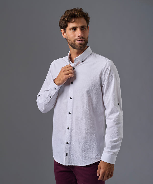 CAMISA MANGA LARGA ROLL UP CUELLO SOLAPA SLIM FIT OI26