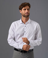 CAMISA MANGA LARGA PECHERA OJAL CLASSIC FIT OI26