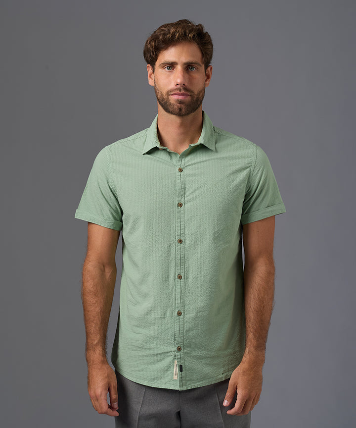 CAMISA MANGA CORTA PECHERA OJAL CLASSIC FIT OI26