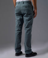 PANTALON DRILL CON PLIEGUE SLIM FIT OI26