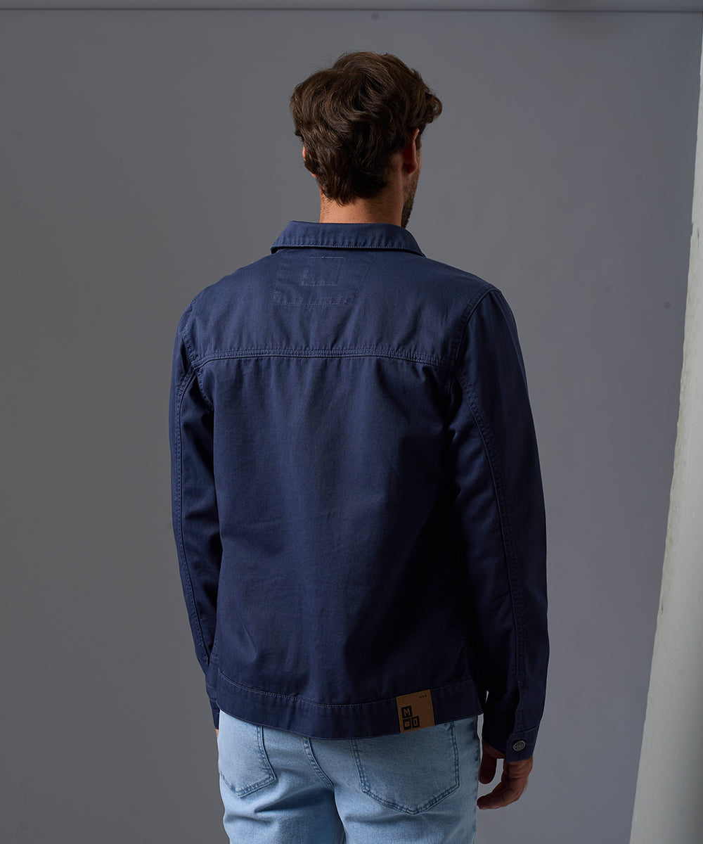 CASACA DENIM SOBRETEÑIDO PECHERA OJAL OI26