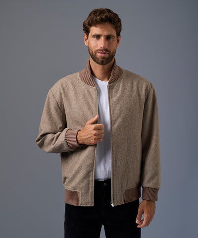 Casaca de Lana Cuello Rectilíneo